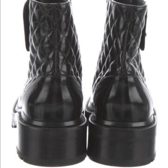 🆕 🔥CHANEL CLASSIC BOOTS - BRAND NEW AUTHENTIC-BLACK patent leather Sz42C - Picture 4 of 4